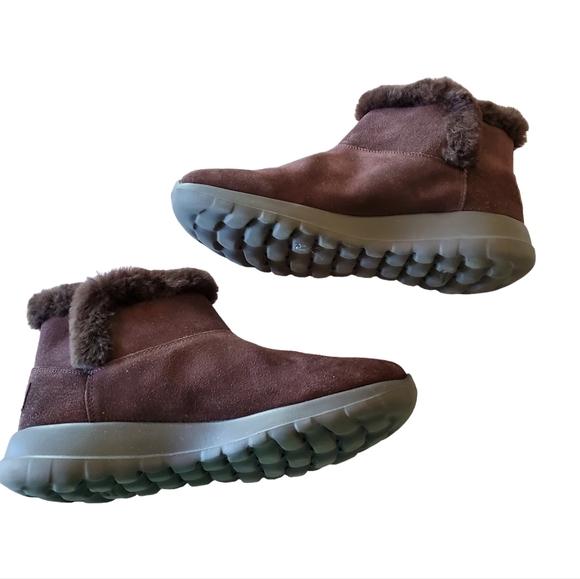 Skechers Air Cooled On The Go Leather Booties - Picture 4 of 12